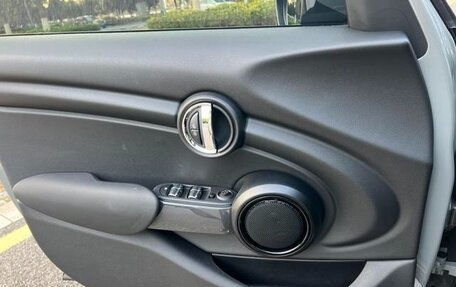 MINI Hatch, 2022 год, 1 730 000 рублей, 13 фотография