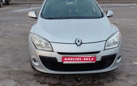 Renault Megane III, 2010 год, 520 000 рублей, 2 фотография