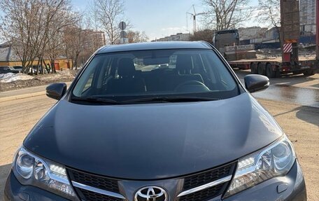 Toyota RAV4, 2015 год, 2 800 000 рублей, 7 фотография