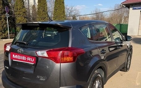 Toyota RAV4, 2015 год, 2 800 000 рублей, 14 фотография