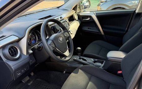 Toyota RAV4, 2015 год, 2 800 000 рублей, 17 фотография