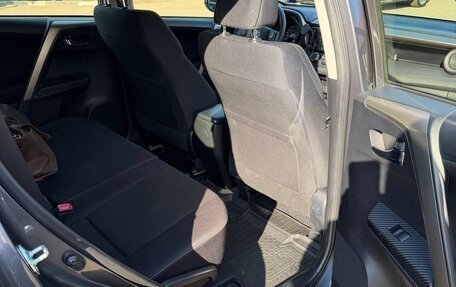 Toyota RAV4, 2015 год, 2 800 000 рублей, 18 фотография