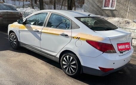 Hyundai Solaris II рестайлинг, 2016 год, 480 000 рублей, 3 фотография