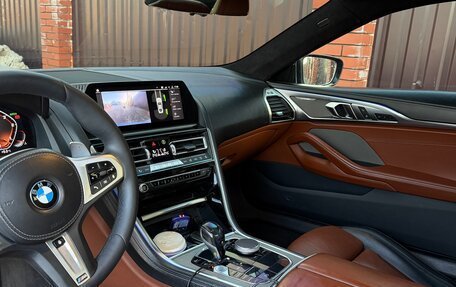 BMW 8 серия, 2018 год, 5 350 000 рублей, 17 фотография