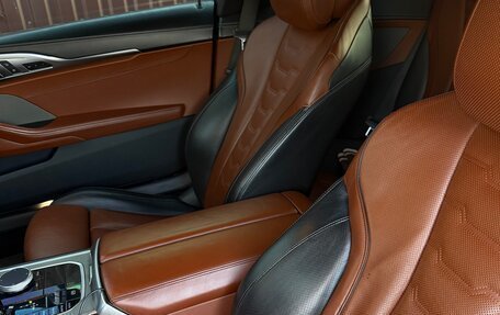 BMW 8 серия, 2018 год, 5 350 000 рублей, 18 фотография