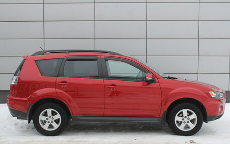 Mitsubishi Outlander III рестайлинг 3, 2011 год, 1 079 000 рублей, 4 фотография