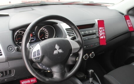 Mitsubishi Outlander III рестайлинг 3, 2011 год, 1 079 000 рублей, 10 фотография