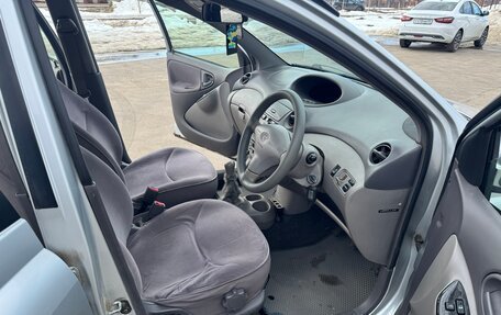 Toyota Platz, 2001 год, 265 000 рублей, 15 фотография