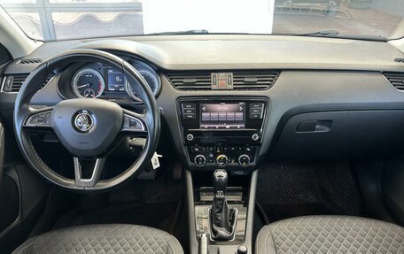 Skoda Octavia, 2018 год, 1 820 000 рублей, 4 фотография
