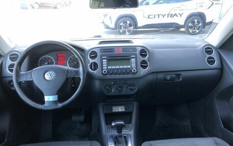 Volkswagen Tiguan I, 2008 год, 1 000 000 рублей, 10 фотография