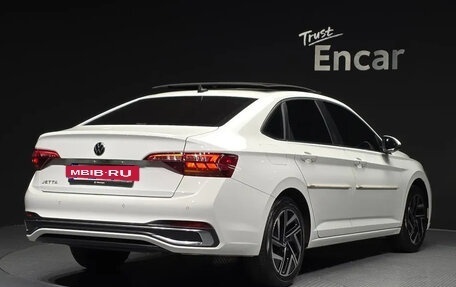 Volkswagen Jetta VII, 2022 год, 2 100 000 рублей, 3 фотография