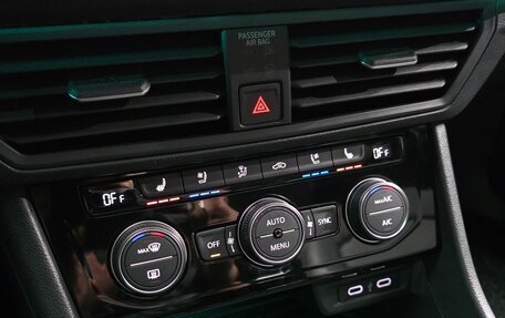 Volkswagen Jetta VII, 2022 год, 2 100 000 рублей, 13 фотография