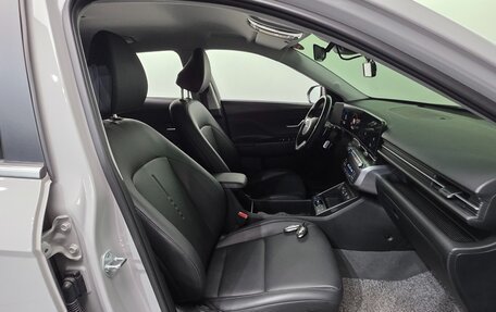 Hyundai Kona, 2023 год, 1 760 000 рублей, 16 фотография