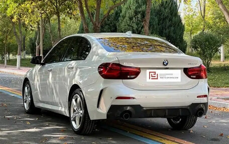 BMW 1 серия, 2022 год, 1 390 000 рублей, 4 фотография