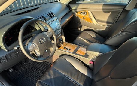 Toyota Camry, 2007 год, 1 290 000 рублей, 10 фотография