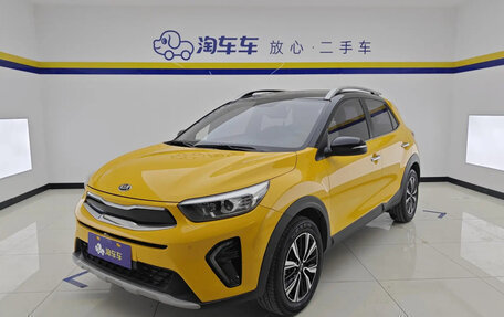 KIA Stonic, 2021 год, 1 330 000 рублей, 2 фотография