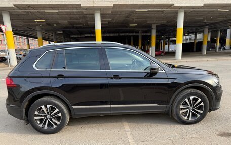 Volkswagen Tiguan II, 2019 год, 2 870 000 рублей, 5 фотография