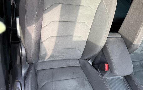 Volkswagen Tiguan II, 2019 год, 2 870 000 рублей, 14 фотография