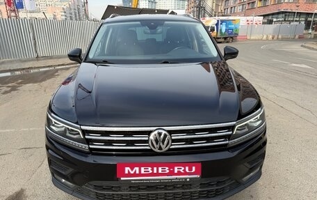 Volkswagen Tiguan II, 2019 год, 2 870 000 рублей, 7 фотография