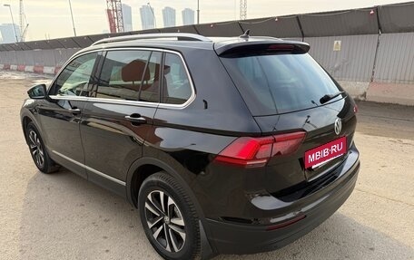 Volkswagen Tiguan II, 2019 год, 2 870 000 рублей, 2 фотография