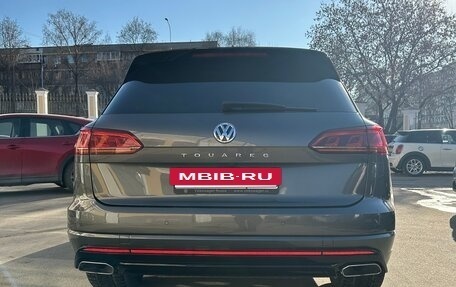 Volkswagen Touareg III, 2019 год, 5 950 000 рублей, 9 фотография