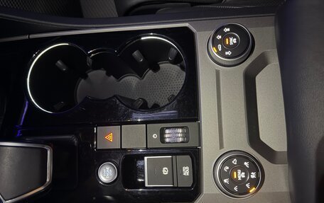 Volkswagen Touareg III, 2019 год, 5 950 000 рублей, 20 фотография