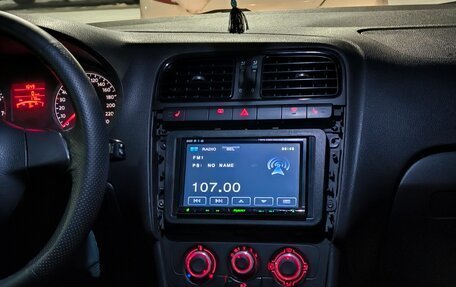 Volkswagen Polo VI (EU Market), 2011 год, 550 000 рублей, 9 фотография