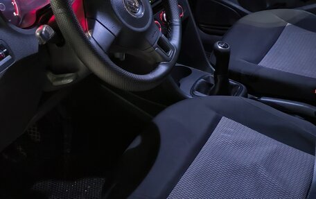 Volkswagen Polo VI (EU Market), 2011 год, 550 000 рублей, 10 фотография