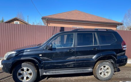 Toyota Land Cruiser Prado 120 рестайлинг, 2008 год, 2 250 000 рублей, 3 фотография