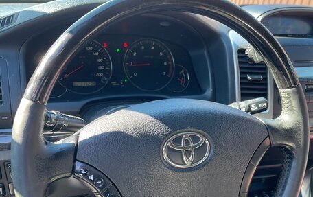 Toyota Land Cruiser Prado 120 рестайлинг, 2008 год, 2 250 000 рублей, 12 фотография