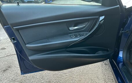 BMW 3 серия, 2018 год, 2 099 000 рублей, 11 фотография