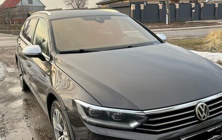 Volkswagen Passat B8 рестайлинг, 2017 год, 2 190 000 рублей, 3 фотография