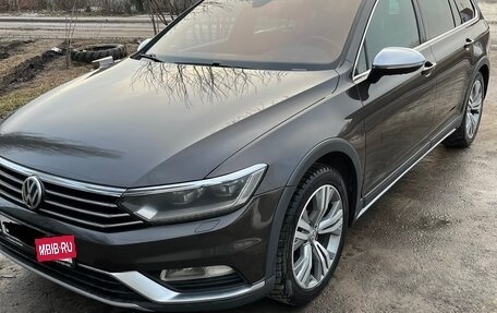Volkswagen Passat B8 рестайлинг, 2017 год, 2 190 000 рублей, 2 фотография
