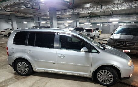 Volkswagen Touran III, 2003 год, 550 000 рублей, 18 фотография