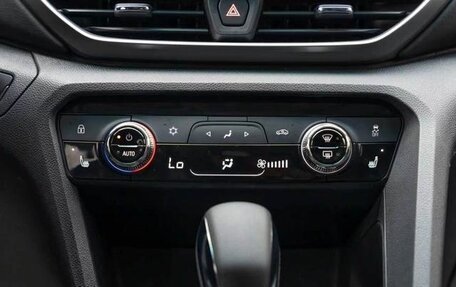 Chevrolet Orlando, 2021 год, 1 270 000 рублей, 12 фотография