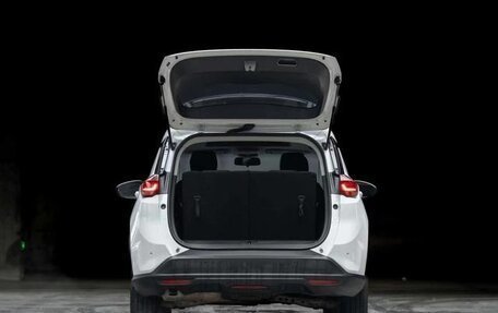 Chevrolet Orlando, 2021 год, 1 270 000 рублей, 18 фотография