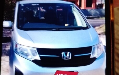 Honda Stepwgn IV, 2016 год, 1 600 000 рублей, 1 фотография