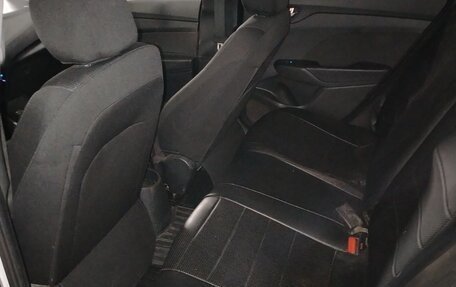 Hyundai Solaris II рестайлинг, 2018 год, 1 400 000 рублей, 6 фотография