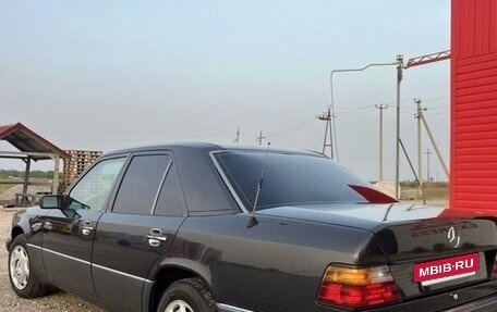 Mercedes-Benz E-Класс, 1992 год, 600 000 рублей, 16 фотография