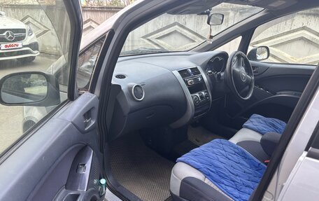 Mitsubishi Colt VI рестайлинг, 2003 год, 180 000 рублей, 3 фотография