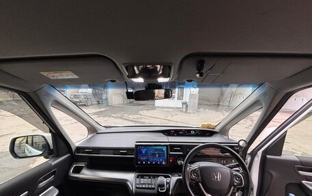 Honda Stepwgn IV, 2018 год, 2 750 000 рублей, 3 фотография