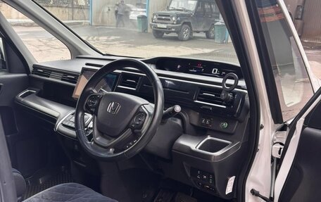 Honda Stepwgn IV, 2018 год, 2 750 000 рублей, 4 фотография