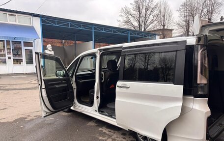 Honda Stepwgn IV, 2018 год, 2 750 000 рублей, 6 фотография