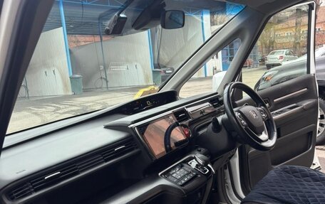 Honda Stepwgn IV, 2018 год, 2 750 000 рублей, 5 фотография