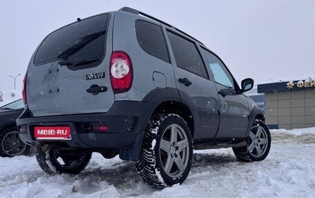 Chevrolet Niva I рестайлинг, 2016 год, 790 000 рублей, 6 фотография