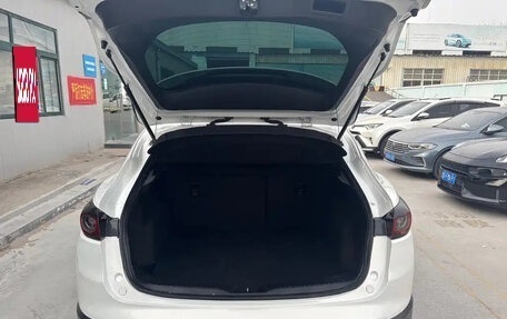 Mazda CX-4, 2022 год, 2 160 000 рублей, 6 фотография