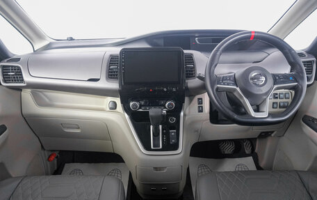 Nissan Serena IV, 2017 год, 1 919 000 рублей, 14 фотография