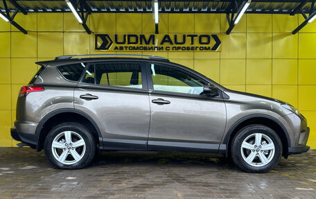 Toyota RAV4, 2018 год, 2 349 000 рублей, 4 фотография