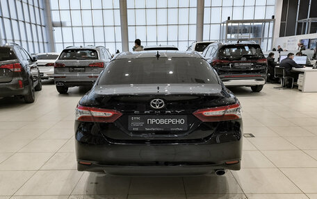 Toyota Camry, 2020 год, 3 050 000 рублей, 10 фотография