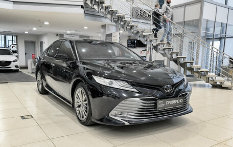 Toyota Camry, 2020 год, 3 050 000 рублей, 7 фотография